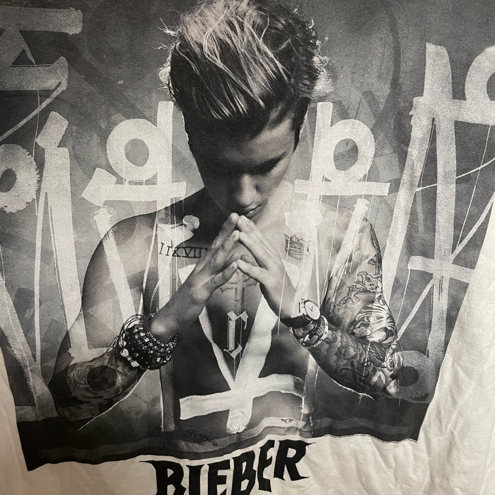 Justin Bieber tour long sleeve tee